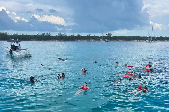 007 Private Beach Club -Swimming Pigs, Snorkeling, Lunch, Drinks - Boat Atmosphere and Crew Style