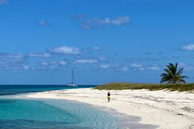 4 Days, 3 Nights Sailing Catamaran Experience in the Exumas, Bahamas - Should you book the Exumas catamaran?