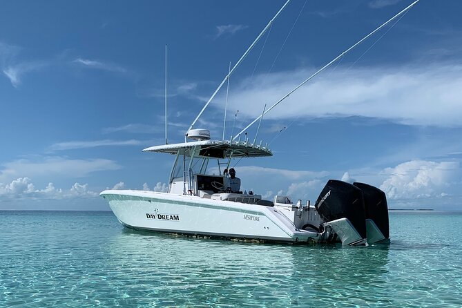4 hours 34ft Day Dream Private Charter in Nassau - Key points at a glance