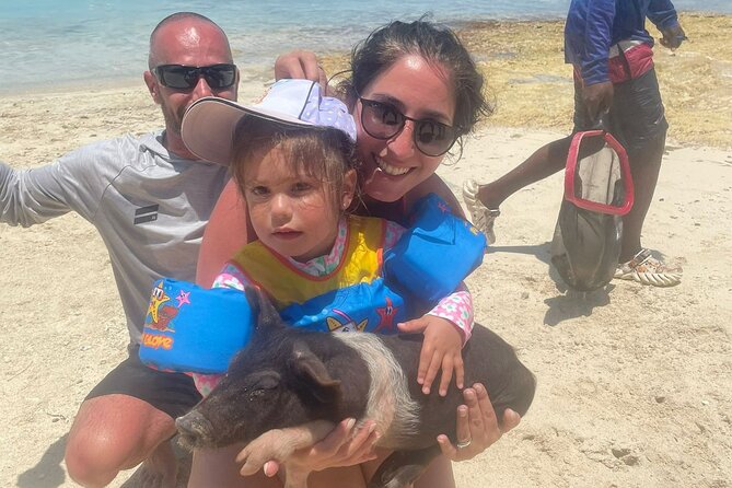 4hr Private Tour Island Hop Snorkel w/ Turtles & Sip Bahama Mamas - Rose Island for beach time and Bahama Mamas