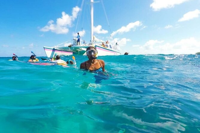 All Inclusive Half Day Sail and Snorkel - Rose Island: The Reason to Book