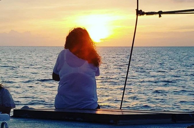 All Inclusive Sunset Dinner Cruise in Nassau Bahamas - Pickup, boarding, and where the evening can go wrong
