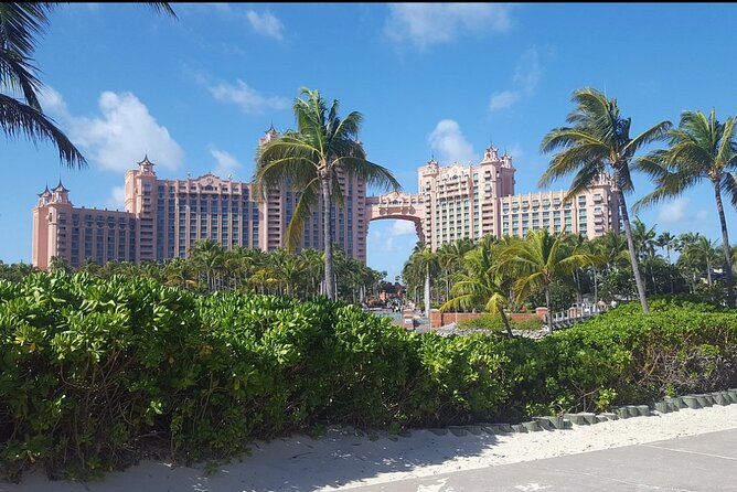 Atlantis & Paradise Island Private Transportation - A private way to get your bearings in Nassau