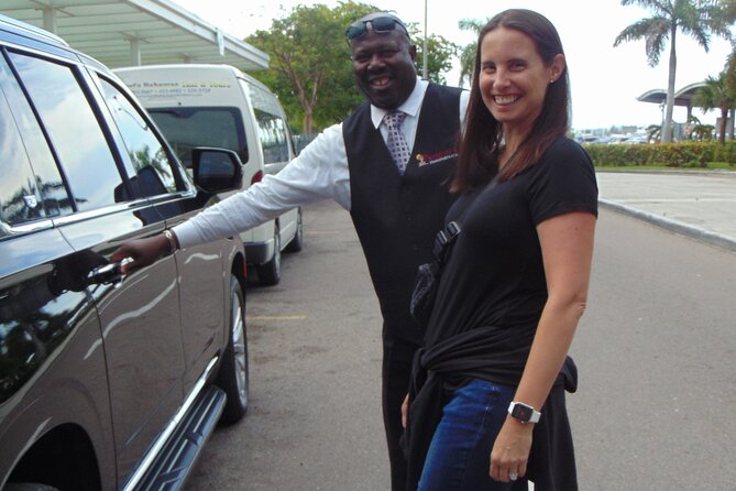 Bahamas Airport Transportation w/Free Grocery Stop-1 Way Private - Key points to know before booking
