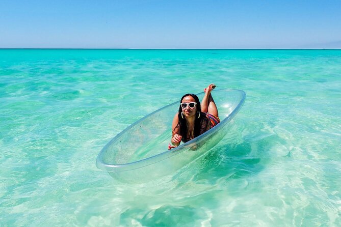 Beach Day and Clear Kayak Photoshoot in Bahamas - What the transport and group size mean for you