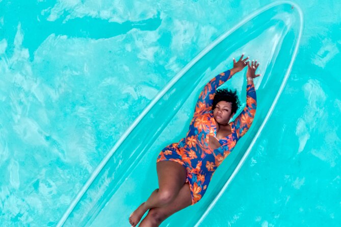 Clear Kayak Photoshoot+Free Cocktail Nassau, Bahamas - The free cocktail and age rules