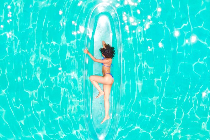 Clear Kayak Photoshoot in Nassau ,Bahamas. - Why this clear kayak session works for a Nassau photo day
