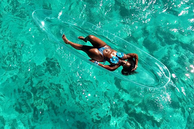 Clear Kayak Photoshoot in Nassau ,Bahamas. - Meeting at Junkanoo Beach in New Providence