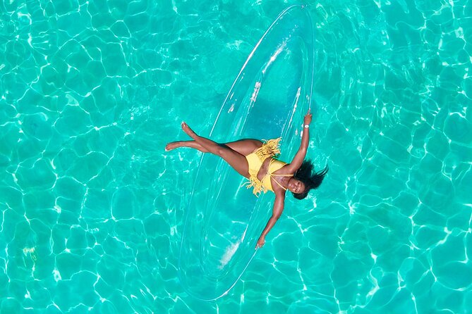 Clear Kayak Photoshoot in Nassau ,Bahamas. - Why posing help makes a real difference