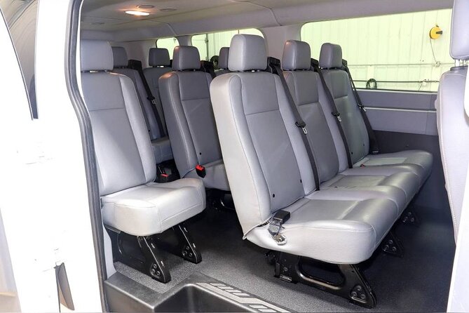 Direct Private Airport Transfer four or more Persons (one way) - Nassau to Baha Mar, Atlantis, and other hotels
