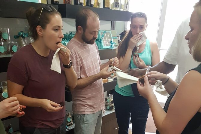 Flavors of Nassau Food Tour - Who will enjoy this Nassau food tour