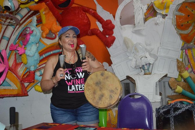 Funky Jeep Adventure in Nassau - A colorful three-hour introduction to Nassau