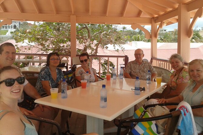 Historic Island Tour Plus Rum Cake Sample and Local Beer - Seeing the fish market and Nassau’s working side