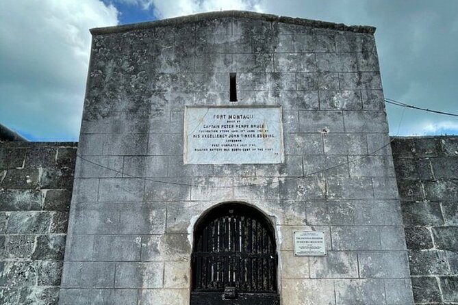 Island Tour,Beach & Lunch stop at Fish fry in Nassau Bahamas - Fort Montagu combines history, beach, and snacks