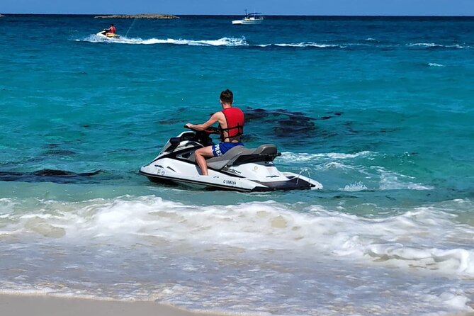 Jetski Rentals Nassau Bahamas. Transportation included (free) - The beach setting deserves a clear question