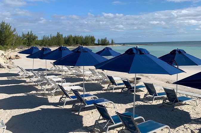 Junkanoo Village Beach Club with Lunch - Straw market and beach games add variety