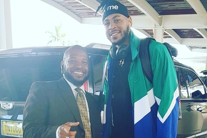 Luxury Escalade Cadillac Private Roundtrip Transportation - Leaving the airport or cruise port without the taxi scramble