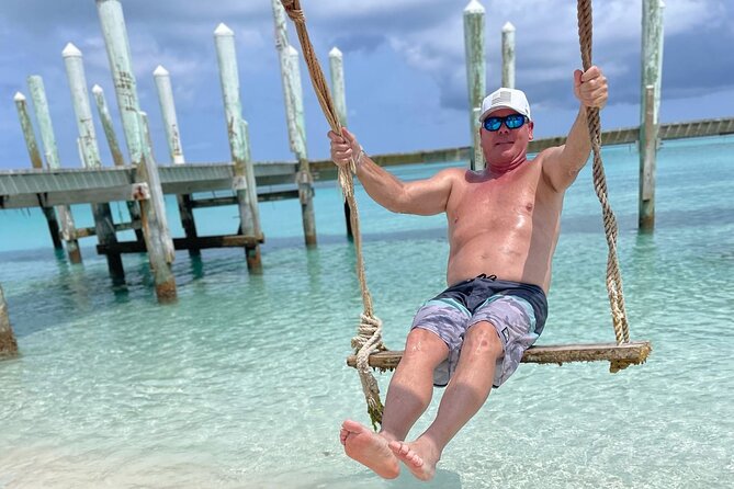 Nassau: 3 islands Pigs,Turtles,Snorkel & Beach Club with lunch - What can go wrong, and how serious are the risks?