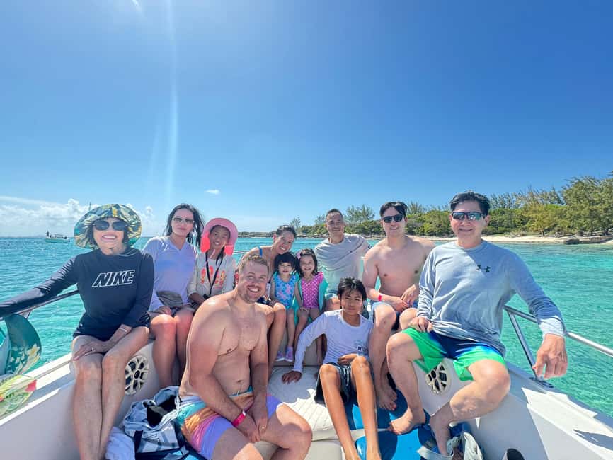 Nassau: 4-Island Tour Swimming Pigs, turtles, snorkeling - Rose Island for white sand and calm water