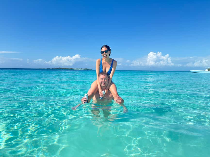 Nassau: 4-Island Tour Swimming Pigs, turtles, snorkeling - What the small boat changes