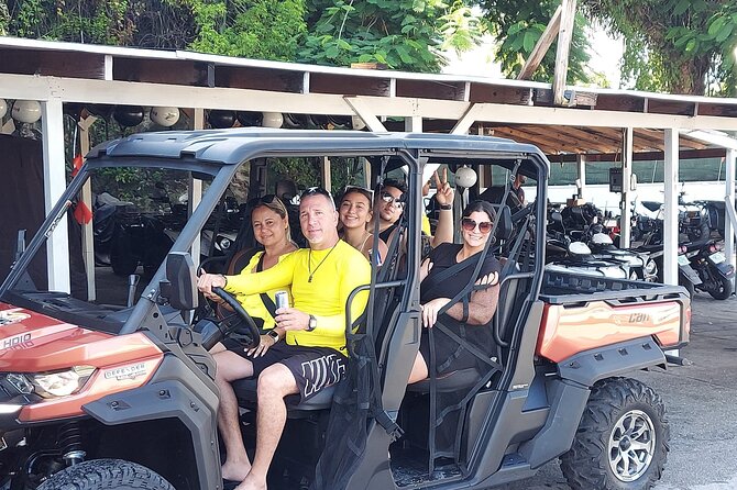 Nassau Adventure: Jeep Rental with Bluetooth Speaker - Who will enjoy this most