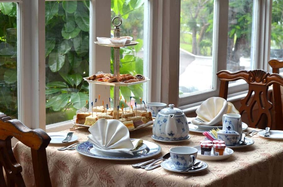 Nassau: Afternoon Tea at Graycliff Hotel and Restaurant - A quiet afternoon inside historic Graycliff
