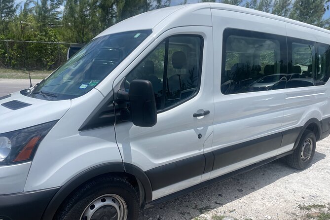 Nassau Airport to Palm Cay - group transportation in comfort - Who will get the most from this transfer