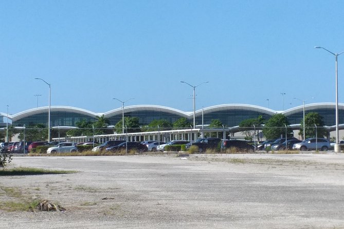 Nassau Airport to Palm Cay - group transportation in comfort - The south-side drive to Palm Cay