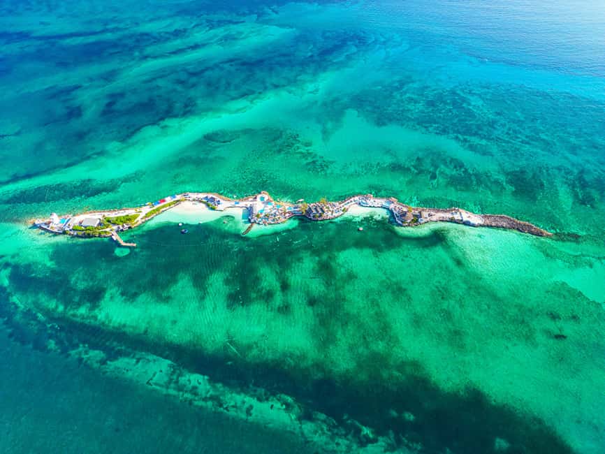 Nassau: Beach Day at SunCay incl. Lunch - Boat Tour - The straw market and island extras