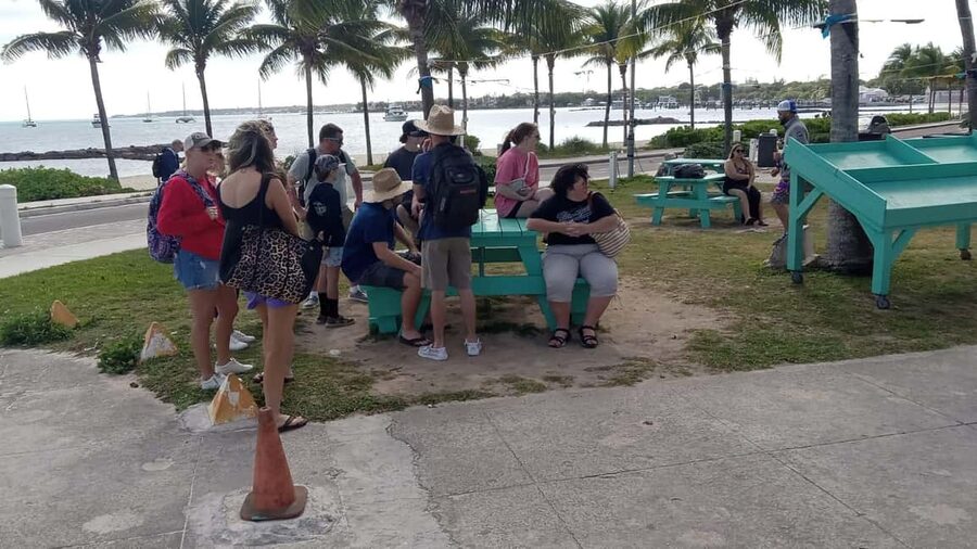 Nassau City Tour: Discover the Charms of Old Charles Town - East Nassau, Fort Montague, and conch