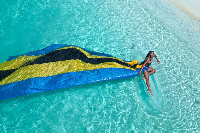 Nassau Clear Kayak Drone Photoshoot- Floating Dress - How the 75-minute session unfolds