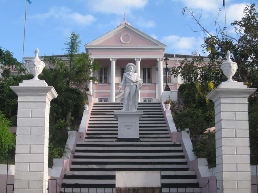 Nassau: Cultural Walking Tour of Downtown Nassau Attractions - Key points at a glance