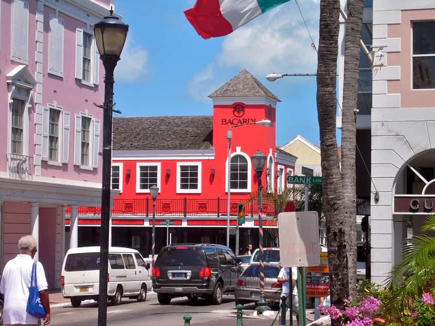 Nassau: Cultural Walking Tour of Downtown Nassau Attractions - Why this Nassau walk feels different