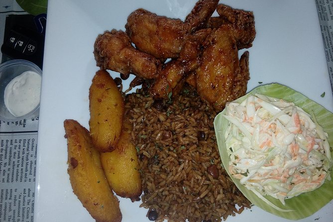 Nassau Food and History Bus Tour - Who should book this experience