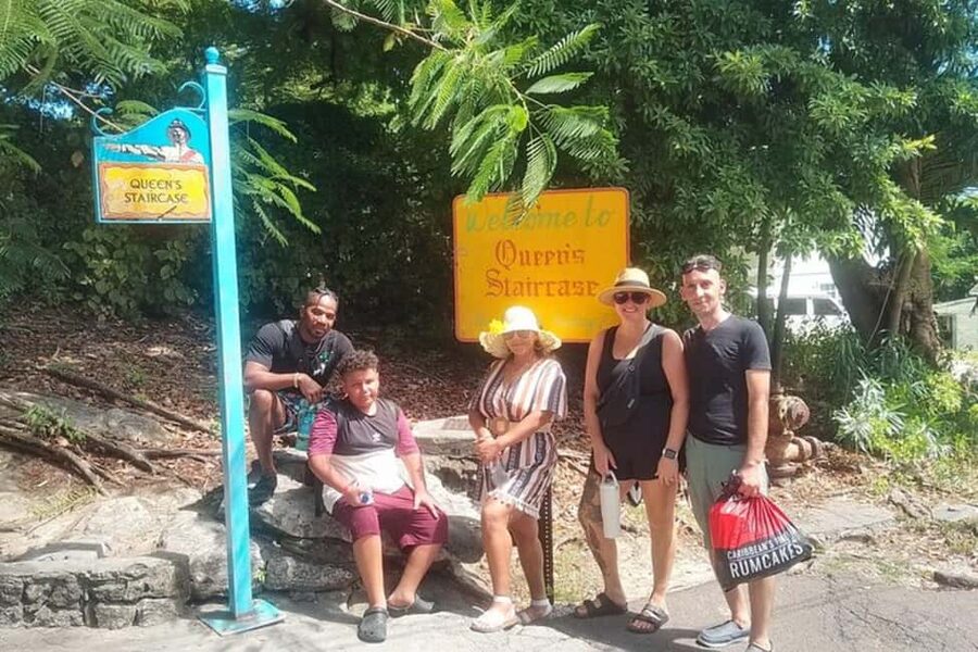 Nassau: Historical & Cultural Walking Tour by KINDWalk - Government House and Nassau’s grand public spaces