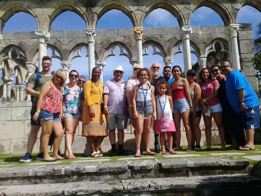 Nassau: Historical Sightseeing Guided Half-Day Tour - Meeting your van near the cruise port