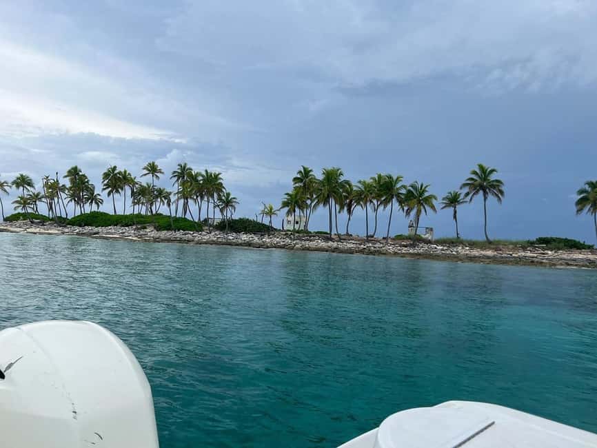 Nassau: Island Hopping Boat Trip with Lunch & Drinks - Crew quality and communication