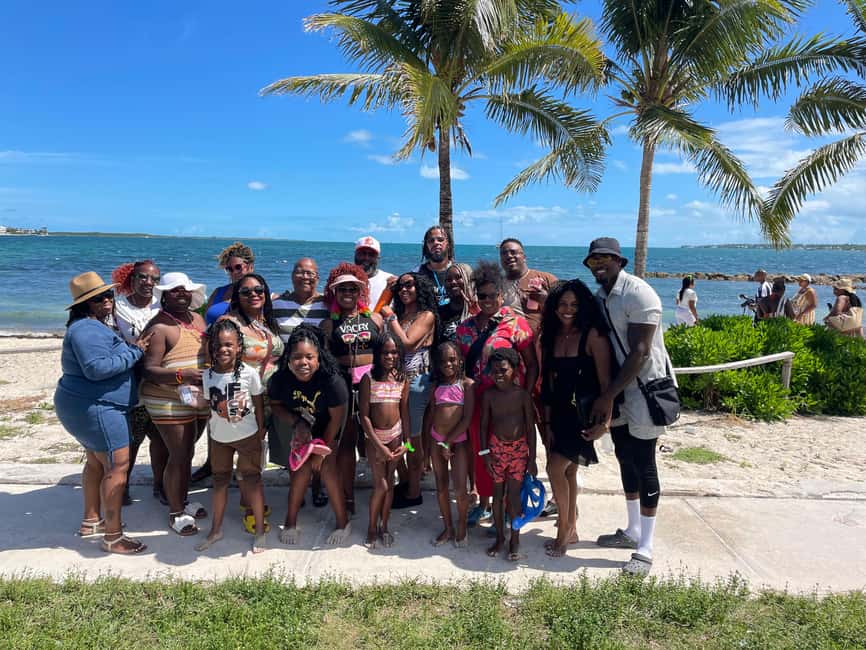 Nassau: Land Tour with Local Food & Rum Tasting - Bahamian food in a short tasting session