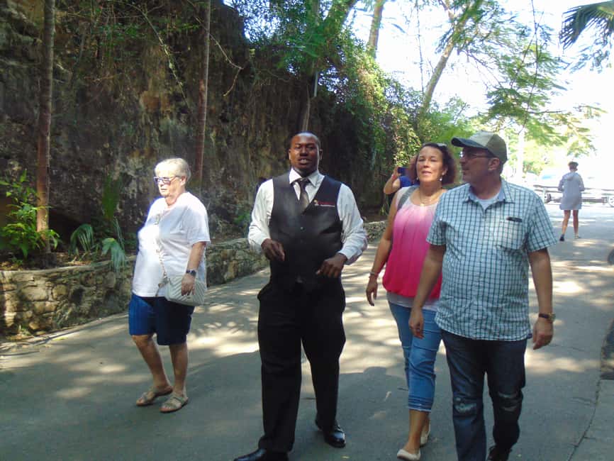 Nassau: Private and Personalized Island Tour - Ardastra Gardens and Pirates of Nassau