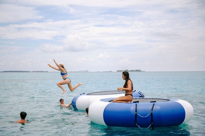 Nassau: ROSE ISLAND PERFECT BEACH DAY GROUP GETAWAY - Three Hours at a Private-Island Beach Club