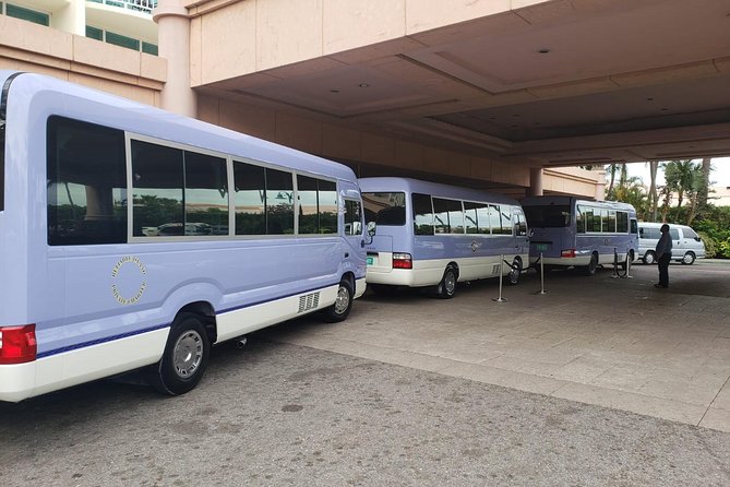 Nassau Roundtrip Airport Shared Shuttle MPT - Meeting your Nassau airport shuttle