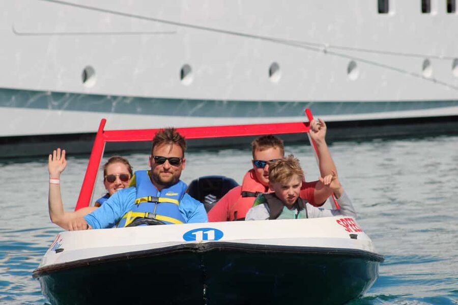 Nassau: Self-Drive Speedboat Ride and Pig Swimming Encounter - Driving your own boat from Nassau