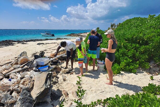 Private 4 hour Rose Island tour snorkeling fishing - Why the private format matters