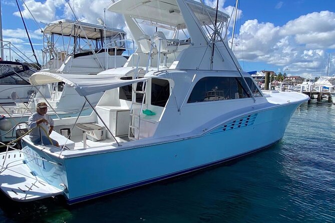 Private 45 Hatteras Sportfishing in Nassau - Harbor views and Paradise Island stories