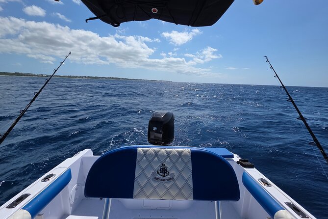 Private Boat Tours & Fishing Charters in Nassau, Bahamas - The crew and the tone onboard