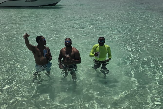 Private Boat Tours & Fishing Charters in Nassau, Bahamas - Swimming pigs: memorable, but keep expectations clear
