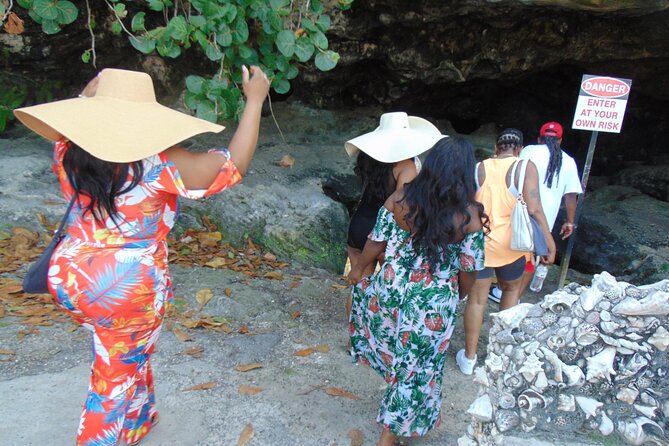 Private Guided Island Tour in Nassau Bahamas -Free Wifi & Drinks - Is $410 a fair Nassau tour price?