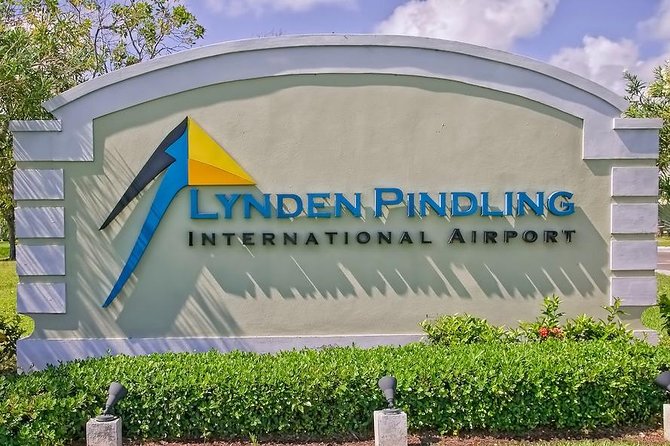 Private Roundtrip Minivan Airport Transfer - Arriving in Nassau with a driver waiting