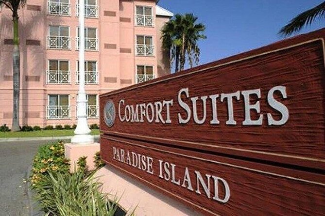 Private Roundtrip Sedan Airport Transfer to Paradise Island - Who will get the most from this transfer