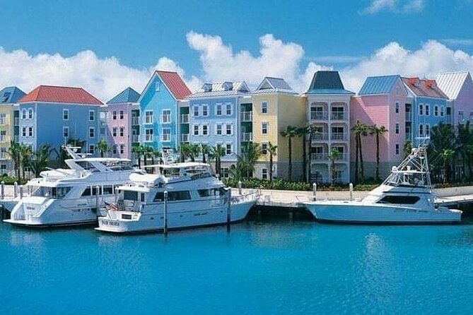Private Roundtrip Sedan Airport Transfer to Paradise Island - Booking details that can save you trouble